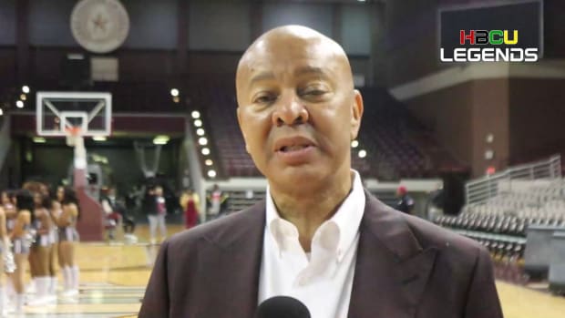 Coach Johnny Jones on 400 Wins